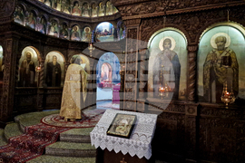 Търговище - храм „Св. Йоан Рилски“ - неделна служба и проповед