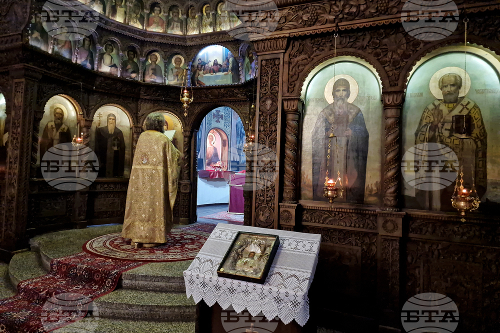 Търговище - храм „Св. Йоан Рилски“ - неделна служба и проповед