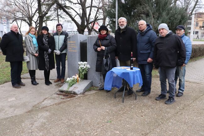 В Русе отдадоха почит пред жертвите на комунизма 