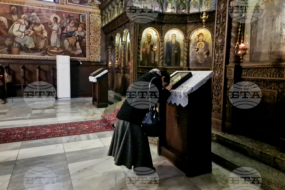 Търговище - храм „Св. Йоан Рилски“ - неделна служба и проповед