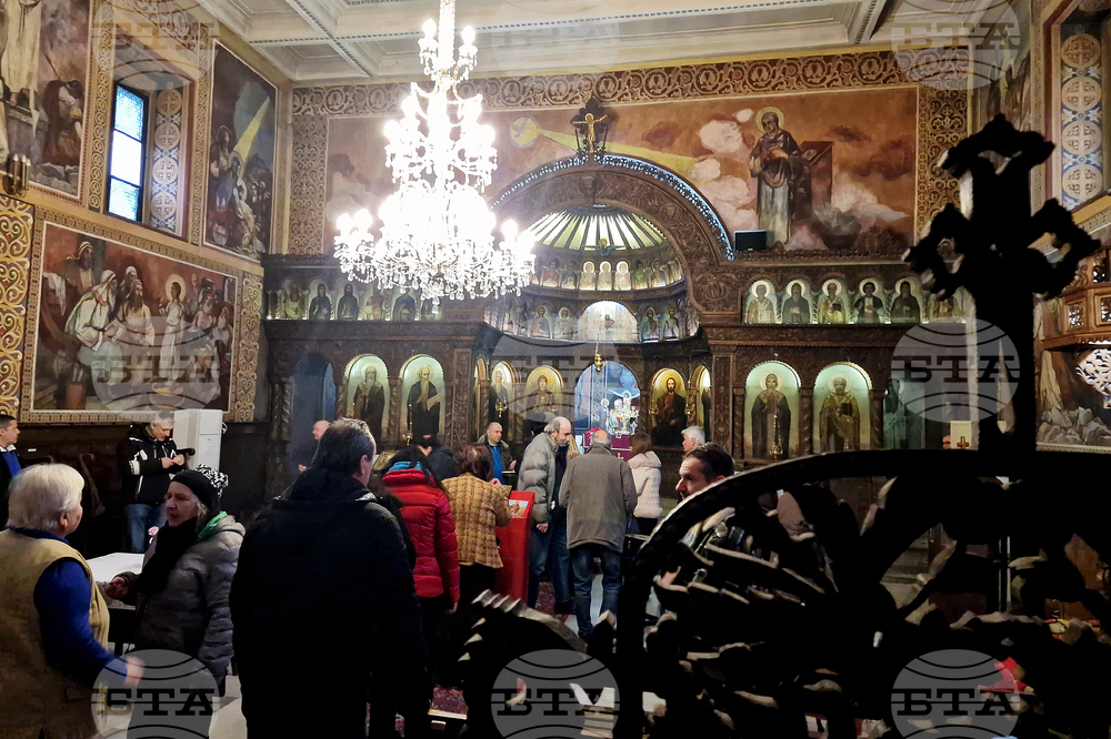 Търговище - храм „Св. Йоан Рилски“ - неделна служба и проповед