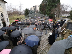 Мемориал на жертвите на комунистическия режим - поднасяне на венци