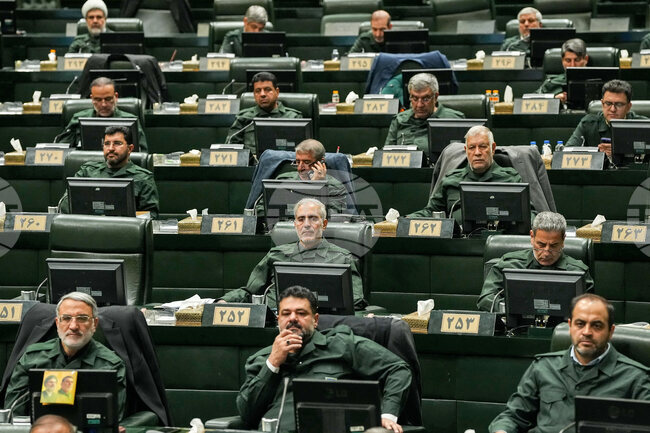 Влиятелен ирански политик заяви, че парламентът в Техеран обсъжда излизане от Договора за неразпространение на ядреното оръжие