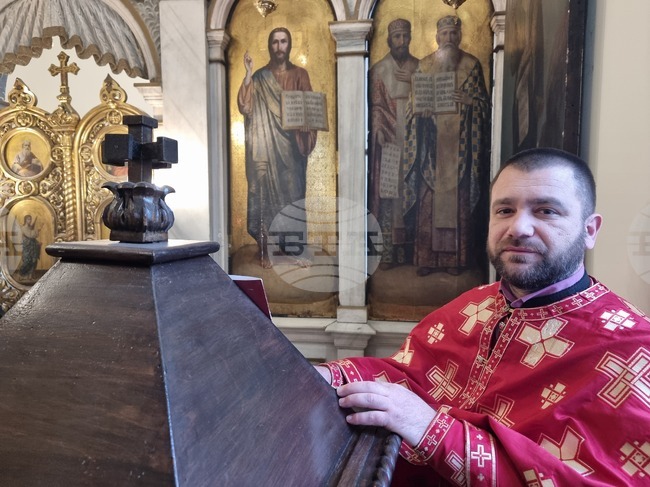 Надменността е сериозна пречка към вечния живот и ни възпрепятства да слушаме Бога, каза протойерей Светослав от Русе