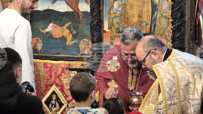 Лозата и гроздето имат дълбока символика в християнството, каза отец Павел в сливенския храм „Св. Димитър“ 