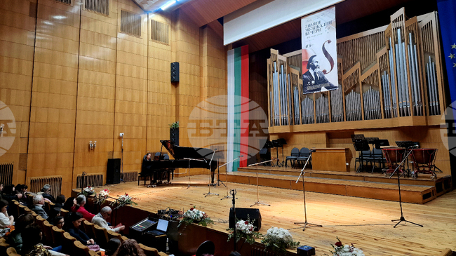 Млади изпълнители от музикалните школи в Пазарджик участваха в матине от фестивала „Зимни музикални вечери - проф. Иван Спасов“