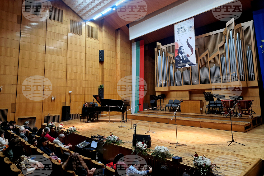 Млади изпълнители от музикалните школи в Пазарджик участваха в матине от фестивала „Зимни музикални вечери - проф. Иван Спасов“