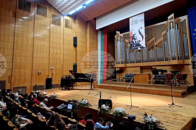 Пазарджик - „Зимни музикални вечери“ - матине - деца