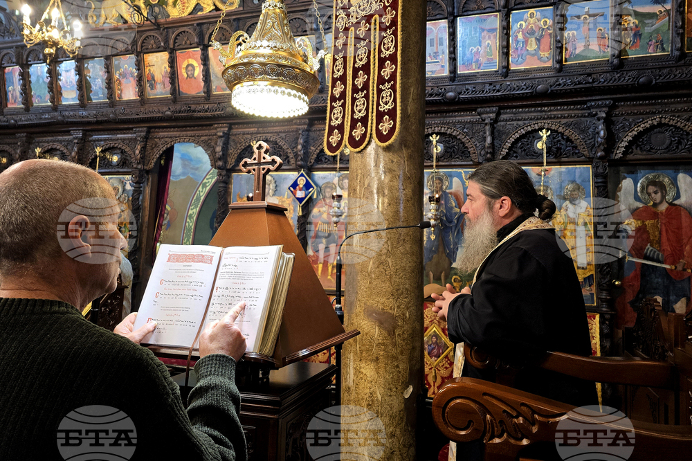 Сливен - света литургия  - храм „Св. Димитър“