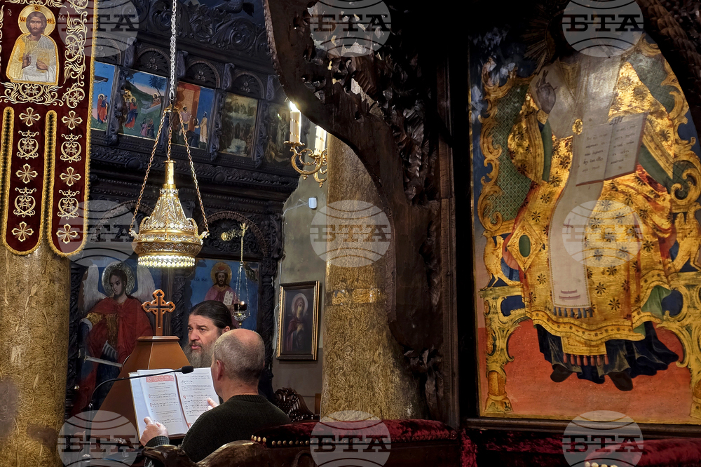 Сливен - света литургия  - храм „Св. Димитър“