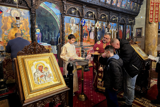 Сливен - света литургия - храм „Св. Димитър“