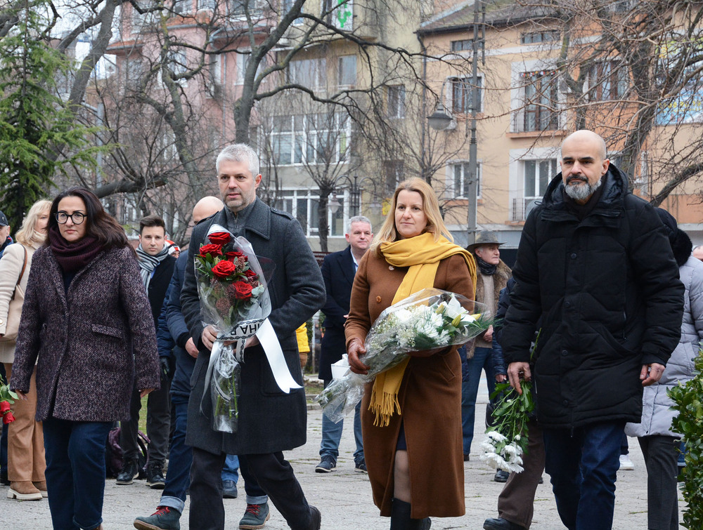 Варна отбеляза Деня на признателност и почит към жертвите на комунистическия режим в България