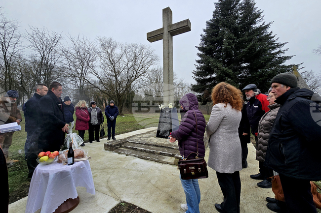 Добрич - жертви на комунизма - почит