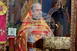 Шумен - църква „Св. Три Светители“ - неделна служба