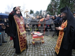 Мемориал на жертвите на комунистическия режим - поднасяне на венци