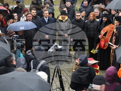 Мемориал на жертвите на комунистическия режим - поднасяне на венци