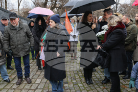Мемориал на жертвите на комунистическия режим - поднасяне на венци