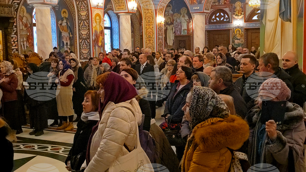 Ловеч - патриарх - митрополит - годишнина