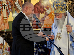 Ловеч - патриарх - митрополит - годишнина