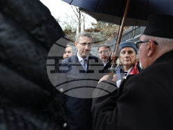 Мемориал на жертвите на комунистическия режим - поднасяне на венци