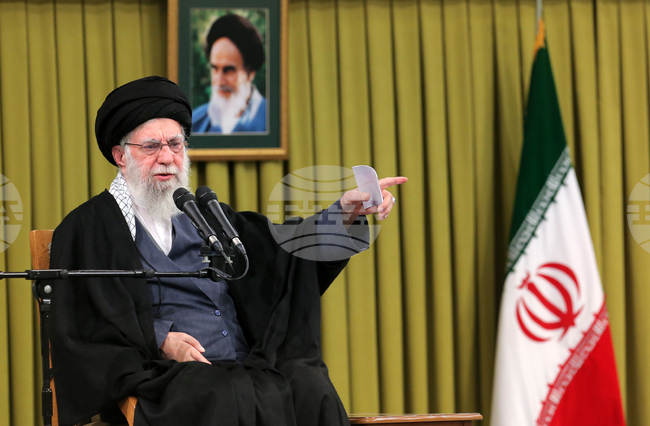 Кои са ключовите претенденти за наследник на върховния лидер на Иран според саудитски вестник