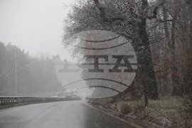 Столица - снеговалеж - пътища