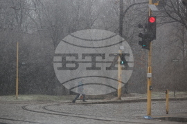 Столица - снеговалеж - пътища