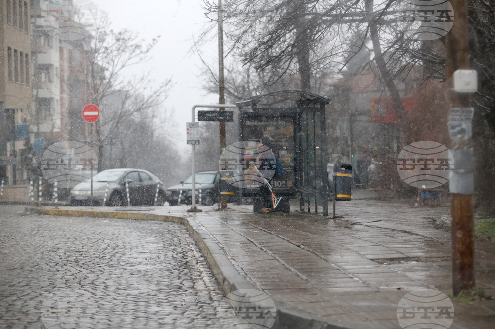 Столица - снеговалеж - пътища