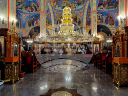 Шумен - църква „Св. Три Светители“ - неделна служба