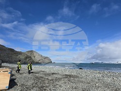 Антарктида - остров Ливингстън - 34-та антарктическа експедиция - база "Св. Климент Охридски"