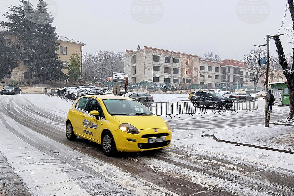 Шумен - снеговалеж - пътна обстановка
