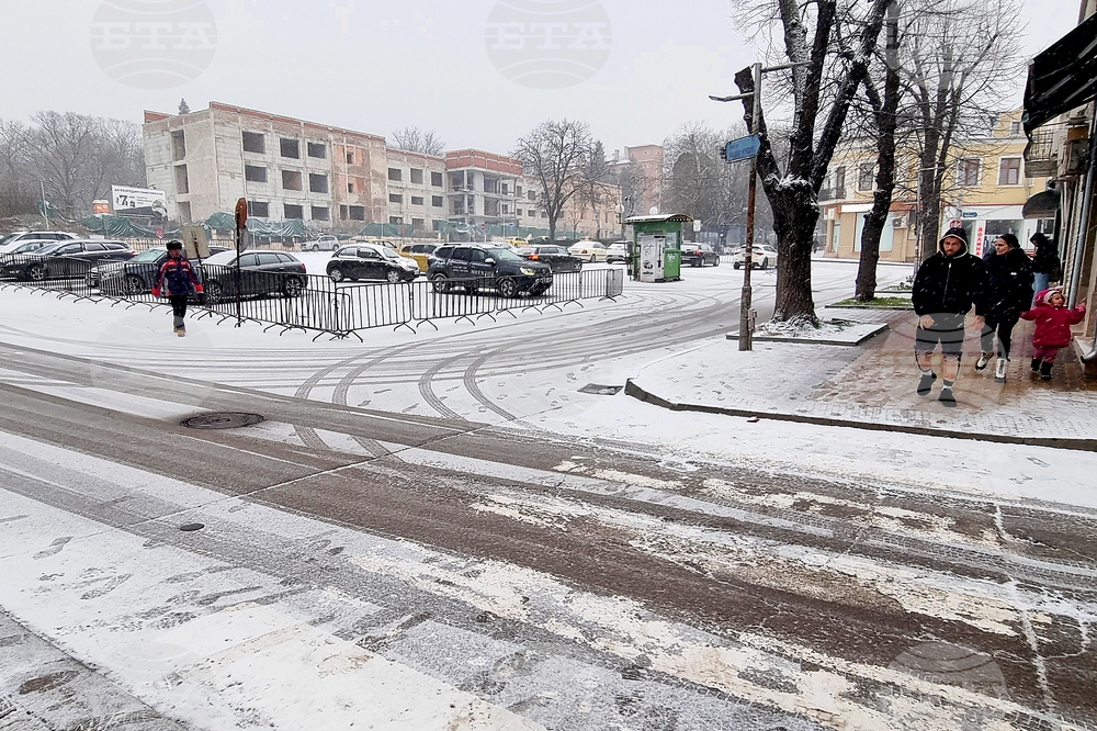 Шумен - снеговалеж - пътна обстановка