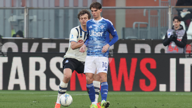 Нико Пас пропусна дузпа в добавеното време и Комо не успя да спечели срещу десетима от Аталанта