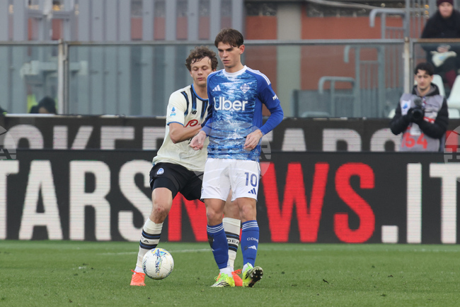 Нико Пас пропусна дузпа в добавеното време и Комо не успя да спечели срещу десетима от Аталанта