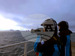 Остров Ливингстън - Антарктида - научноизследователски кораб „Св. св. Кирил и Методий“