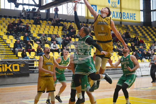 Перник - баскетболен мач - Миньор 2015 - Черно море Тича