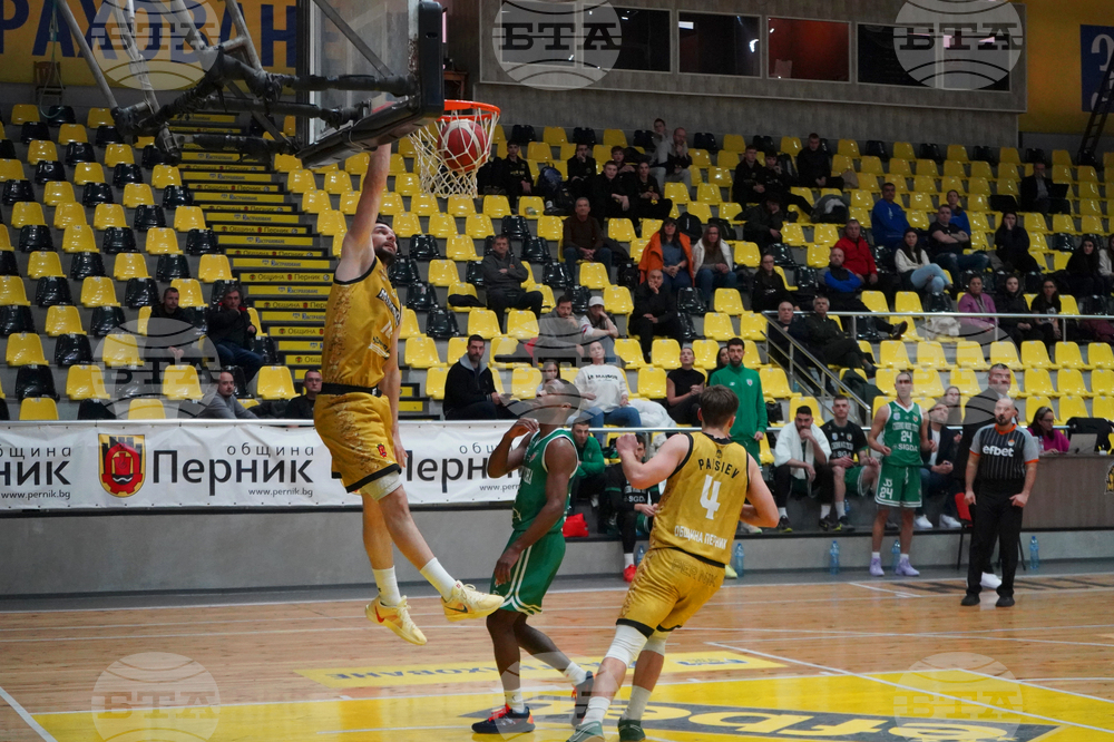 Перник - баскетболен мач - Миньор 2015 - Черно море Тича