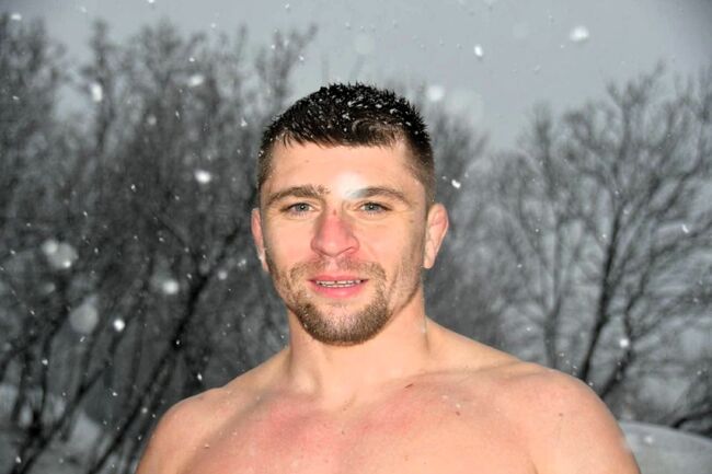 32-годишен от с. Крушаре си спечели баша на борбите в Асеновград