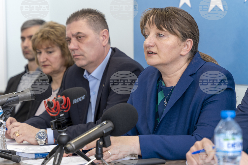 Добрич - КП ГЕРБ-СДС - пресконференция - предизборна кампания - Снимка: Александра Антонова