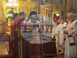 Митрополитска катедрала „Св. Неделя“ - служба - жертви на комунизма