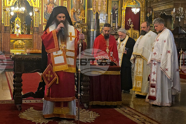 На днешния ден трябва да си спомним за тези, които са се пожертвали заради своето богослужение, каза Браницкият епископ Йоан