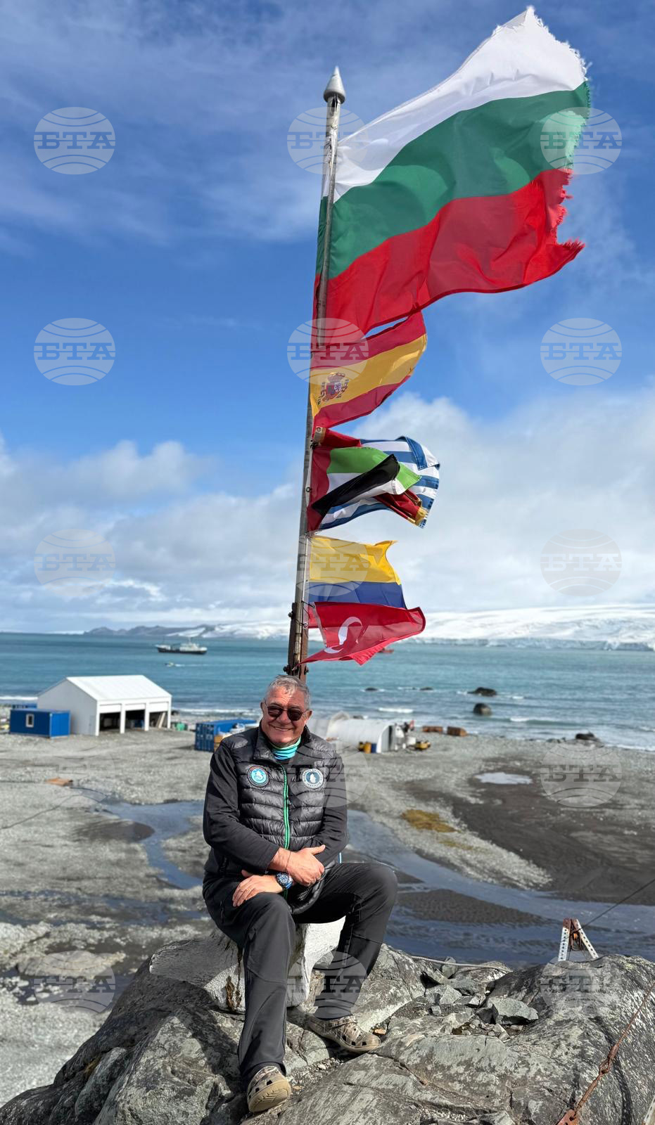 Fourth Group of Participants in Bulgaria’s 34th Antarctic Expedition Arrives at Livingston Island