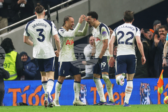 Спортният директор на Тотнъм заяви, че клубът има големи амбиции за летния трансферен прозорец