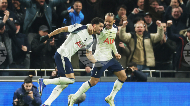 Тотнъм навакса два гола пасив срещу Манчестър Сити и зарадва Арсенал в борбата за титлата в Англия