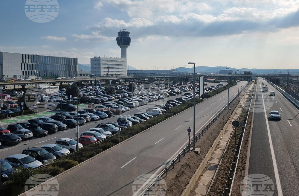 „Райънеър“ обвинява авиодиспечерите в Атина за системни закъснения на полети и иска реформи в ръководството на въздушното движение в Европа