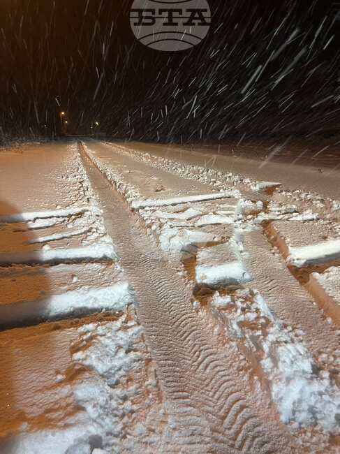 Трийсет машини обработват улиците в Стара Загора и общинската пътна мрежа, четири села имат проблем с електрозахранването