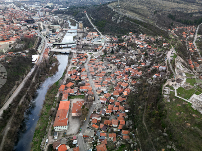 В Ловеч от 14:30 ч. до 15:00 ч. ще бъде затворена за движение и в двете посоки улица „Велико Търново”