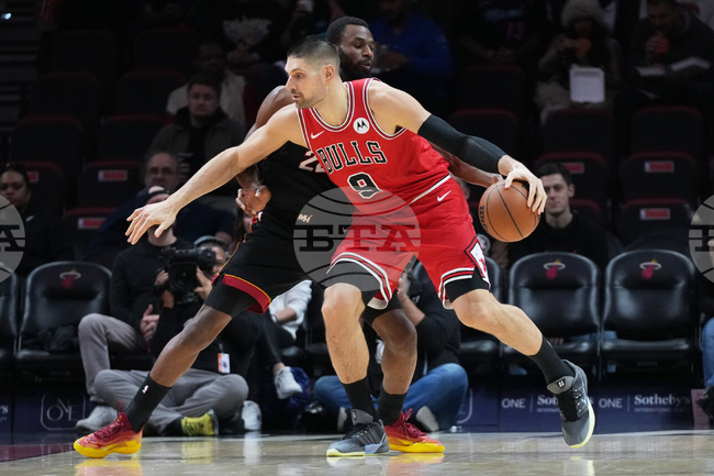 Центърът Никола Вучевич сменя Чикаго Булс с Бостън Селтикс