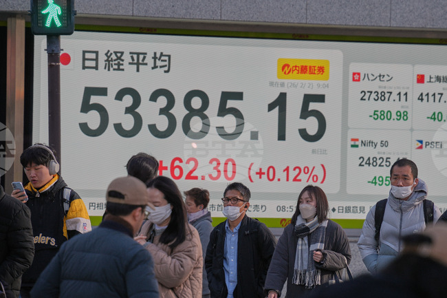 Японските финансови пазари се очаква да премат благосклонно изборните резултати на премиерът Санае Такаичи