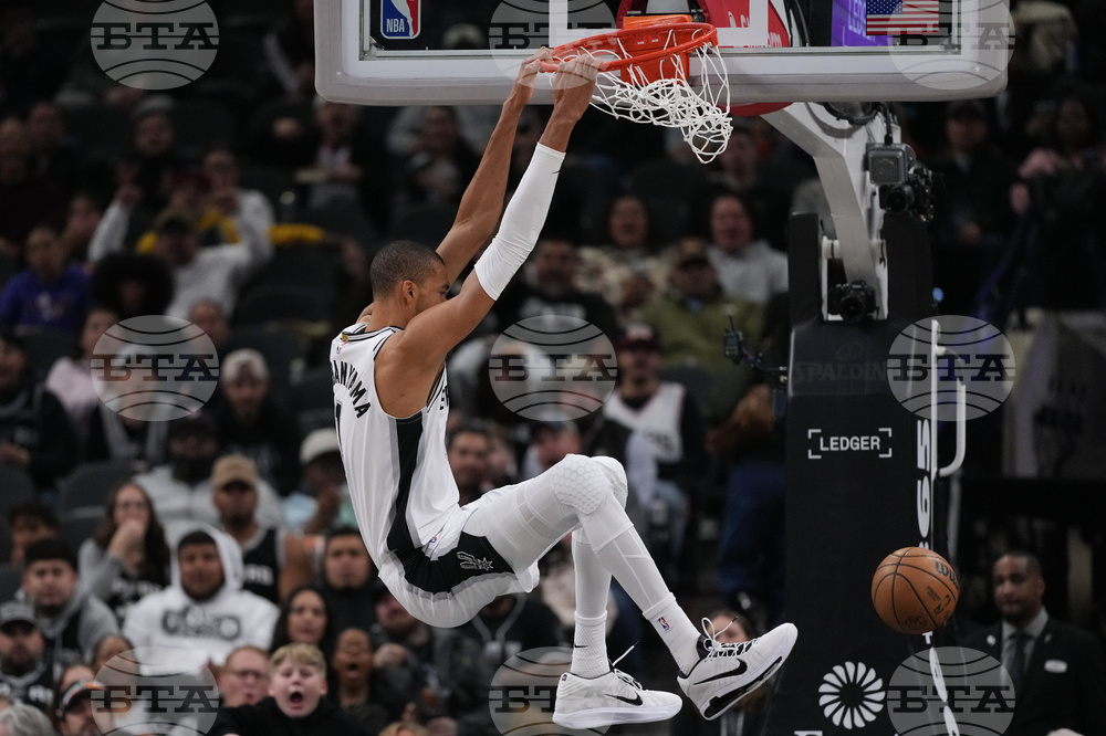 Magic Spurs Basketball